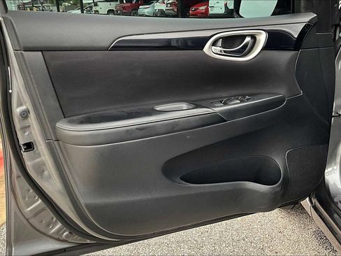 Used 2019 Nissan Sentra SV image 21