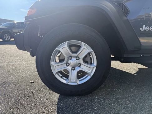 Used 2019 Jeep Wrangler Unlimited Sport S image 42