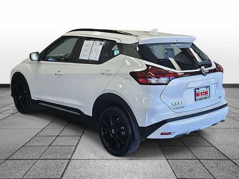Used 2022 Nissan Kicks SR w/ Premium Package FWD image 6