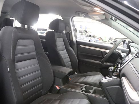 Used 2017 Honda CR-V LX image 13