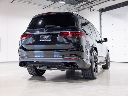 Used 2026 Mercedes-Benz GLS 63 AMG 4MATIC image 4