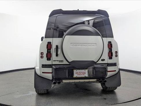 Used 2020 Land Rover Defender 110 SE AWD/4WD image 7