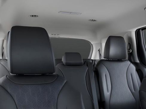 New 2026 Kia Carnival EX image 27