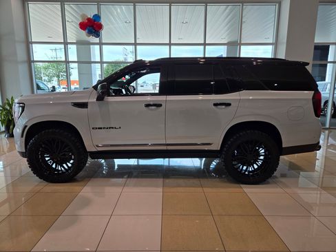 New 2026 GMC Yukon Denali Ultimate AWD/4WD image 4