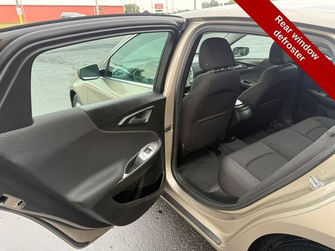 Used 2022 Chevrolet Malibu LS w/ Driver Confidence Package II FWD image 31