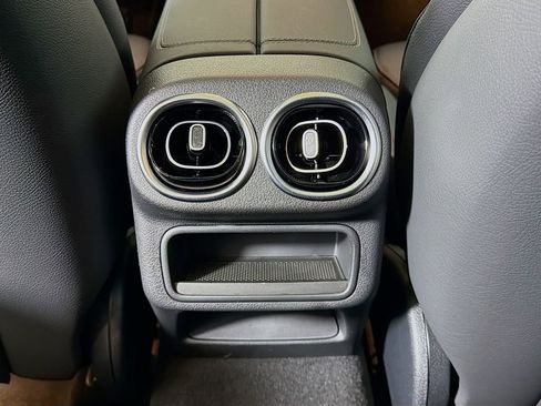 New 2026 Mercedes-Benz GLC 300 4MATIC image 28