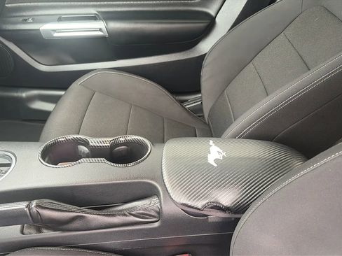 Used 2015 Ford Mustang Coupe image 33