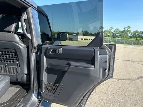 Used 2025 Ford Bronco Badlands AWD/4WD image 17