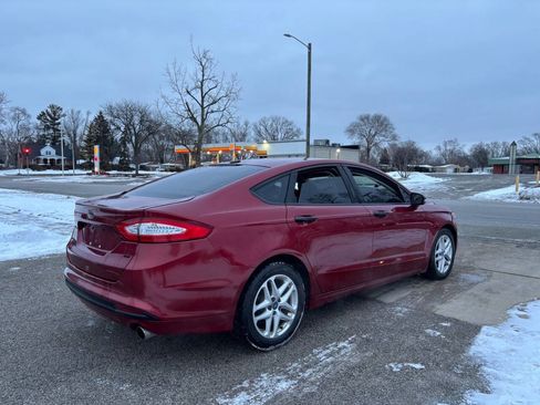 Used 2014 Ford Fusion SE image 9