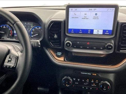 Used 2024 Ford Bronco Sport Outer Banks w/ Tech Package AWD/4WD image 5