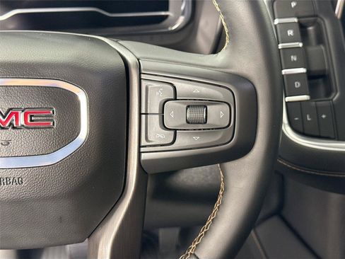 Used 2024 GMC Yukon AT4 w/ AT4 Premium Plus Package AWD/4WD image 19