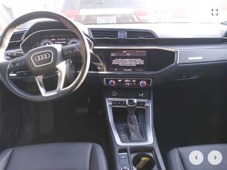 Used 2022 Audi Q3 2.0T Premium w/ Convenience Package AWD/4WD image 2