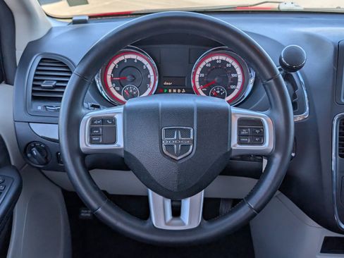 Used 2013 Dodge Grand Caravan American Value Package w/ UConnect Hands-Free Group image 15