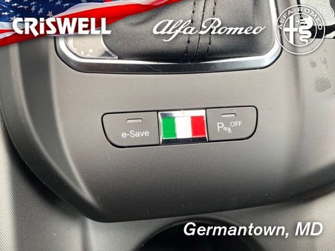 New 2024 Alfa Romeo Tonale Ti image 31