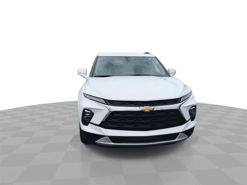 Certified 2024 Chevrolet Blazer LT AWD/4WD image 3