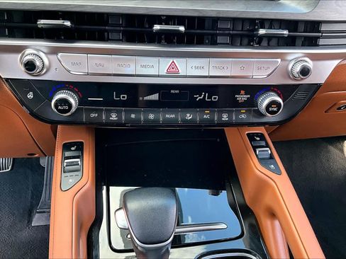 Used 2024 Kia Telluride EX X-Line AWD/4WD image 33