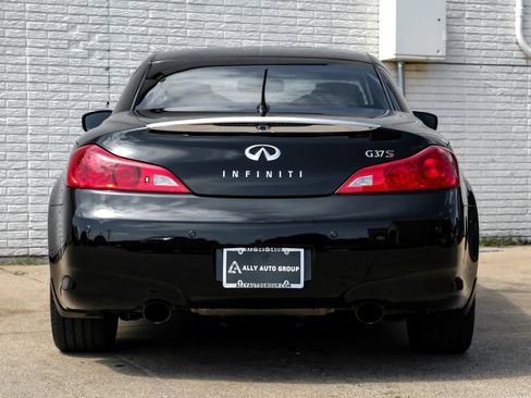 Used 2012 INFINITI G37 Convertible w/ Premium Pkg RWD image 8