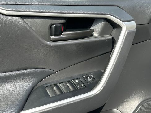 Certified 2020 Toyota RAV4 LE image 13