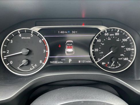 Used 2023 Nissan Rogue SV w/ SV Premium B Package image 19