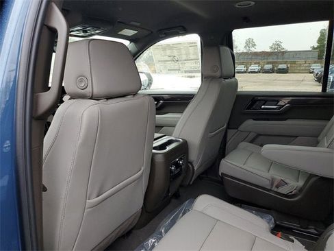 New 2026 GMC Yukon Elevation image 10