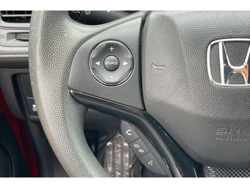 Certified 2017 Honda HR-V LX image 33