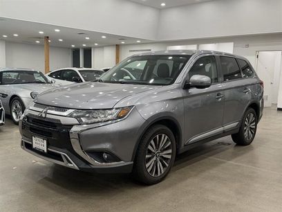 Used 2019 Mitsubishi Outlander SE