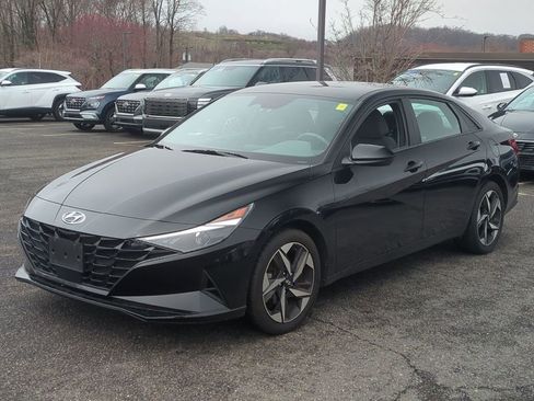 Certified 2023 Hyundai Elantra SEL w/ Convenience Package image 7