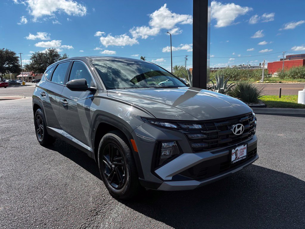 Certified 2026 Hyundai Tucson SE FWD image 6