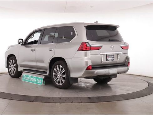Used 2017 Lexus LX 570 4WD image 8