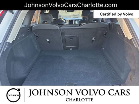 Certified 2025 Volvo XC60 B5 Plus image 20