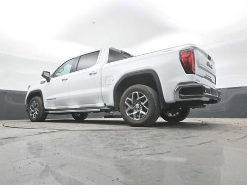 Used 2024 GMC Sierra 1500 SLT w/ SLT Premium Plus Package AWD/4WD image 22