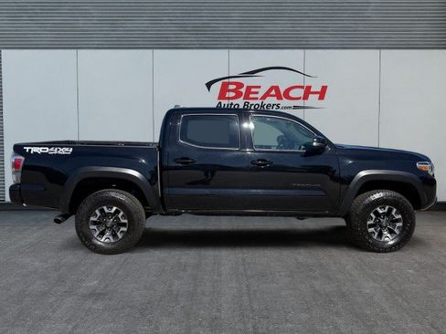 Used 2023 Toyota Tacoma TRD Off-Road w/ TRD Premium Off Road Package AWD/4WD image 9