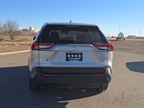 Used 2023 Toyota RAV4 LE image 7