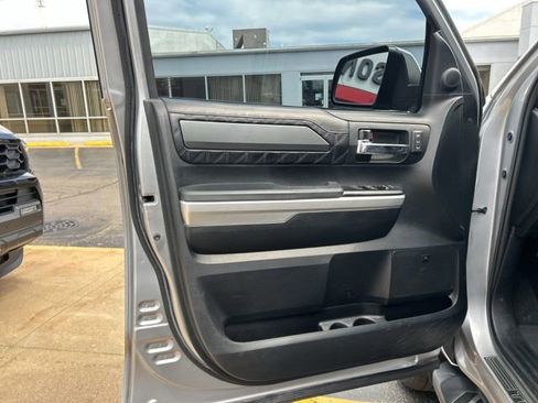 Used 2017 Toyota Tundra Platinum AWD/4WD image 25