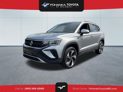 Used 2023 Volkswagen Taos SE w/ Panoramic Sunroof Package