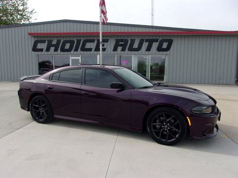 Used 2022 Dodge Charger R/T w/ Blacktop Package image 2