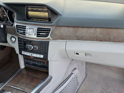 Used 2014 Mercedes-Benz E 350 Sedan image 18