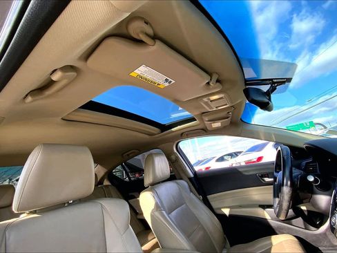 Used 2013 Acura ILX w/ Premium Package image 13