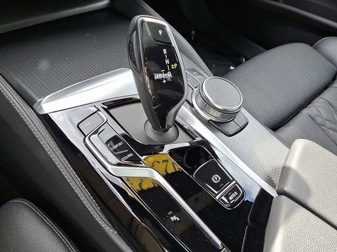 Used 2023 BMW 530i xDrive w/ M Sport Package AWD/4WD image 15