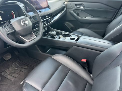 Used 2026 Nissan Rogue SL AWD/4WD image 10