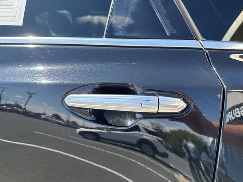 Used 2018 Cadillac XT5 Luxury image 11