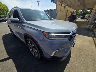 Used 2025 Honda Pilot Touring