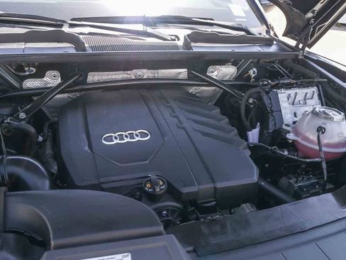 Used 2021 Audi Q5 2.0T Premium w/ Convenience Package AWD/4WD image 24