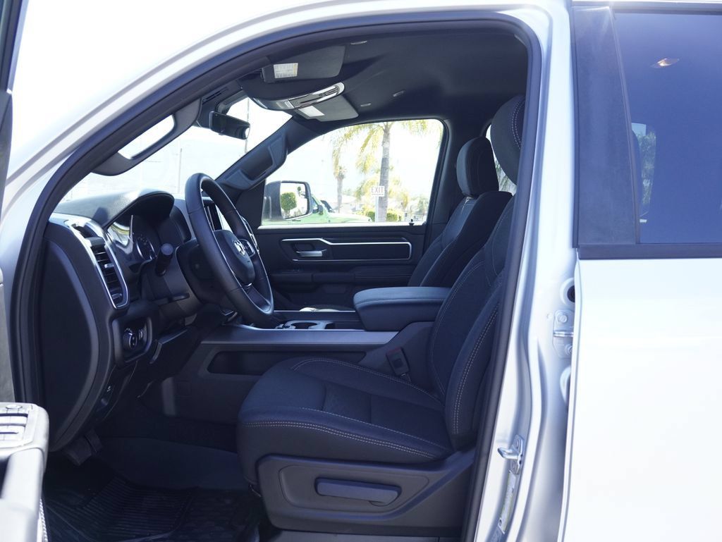 New 2026 RAM 1500 Big Horn w/ Sport Appearance Package AWD/4WD image 26