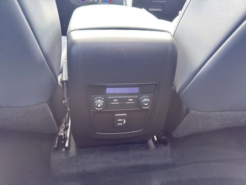 Used 2022 Buick Enclave Essence w/ Experience Buick Package image 33