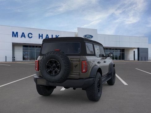 New 2026 Ford Bronco Outer Banks w/ Sasquatch Package image 8
