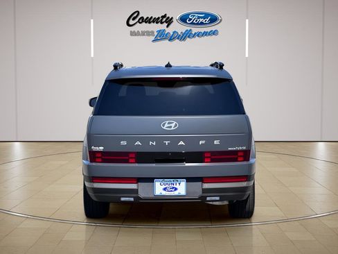 Used 2025 Hyundai Santa Fe Limited AWD/4WD image 11