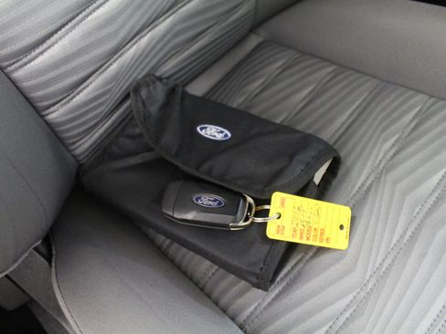 Used 2016 Ford Fusion S image 22