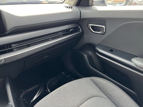 Used 2025 Kia K4 FWD image 35