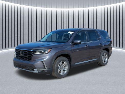 Certified 2025 Honda Pilot EX-L image 9